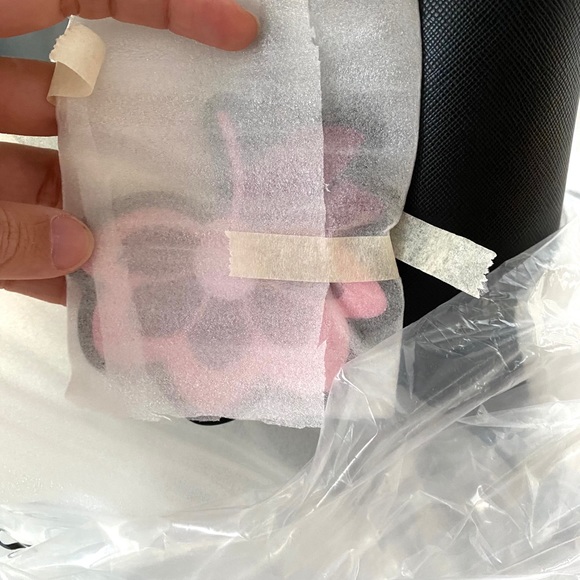 NWT Kate Spade Saffiano leather zip tote black - Picture 12 of 12